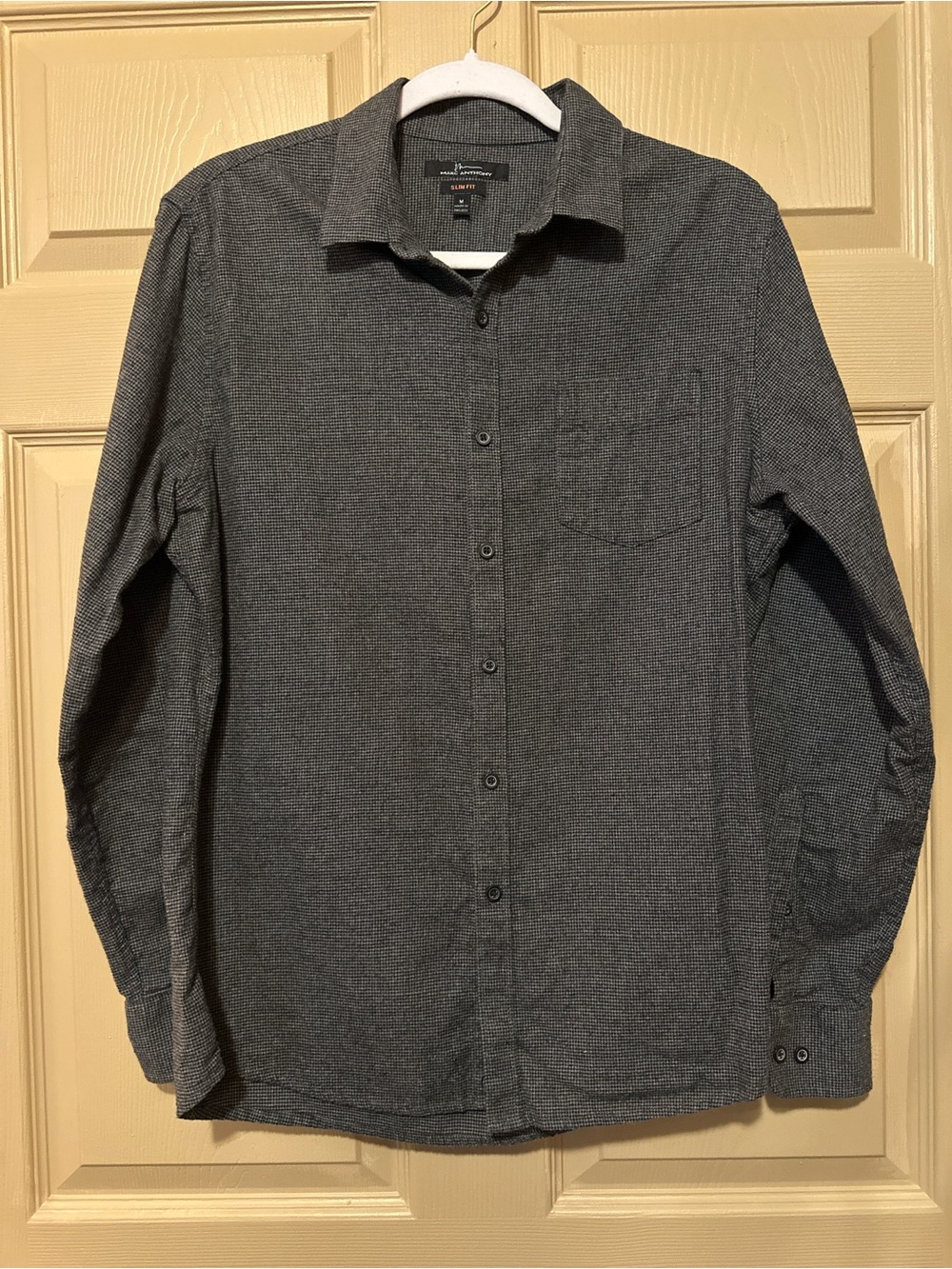 Marc Anthony Long Sleeve Shirt – Size Medium